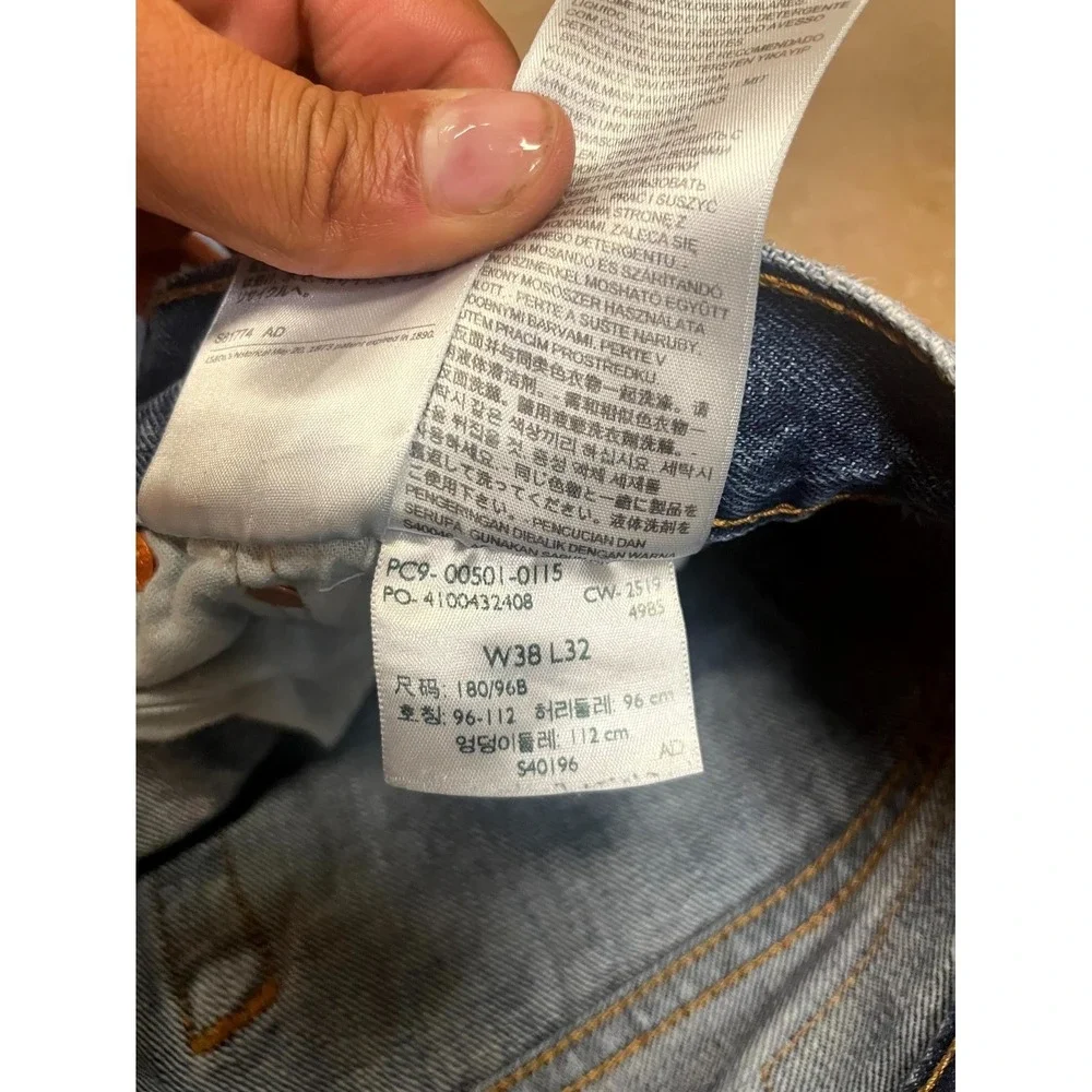 Levi's 501 Original Straight Fit Jeans Mens 38x32 Blue Denim Distressed Mid Rise